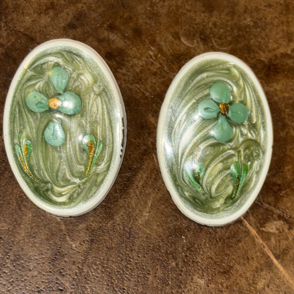 Vintage Green Floral Oval Drop Earrings Retro Acrylic Costume Jewelry